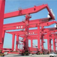 大連門式起重機