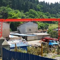 興山縣龍門吊起重機(jī)各種型號起重機(jī)，行吊廠家直銷